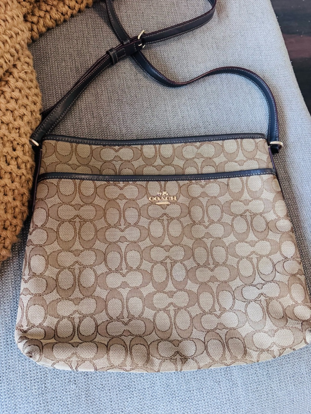 Signature medium sized coach crossbody messenger bag